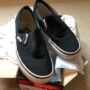 Black Vans